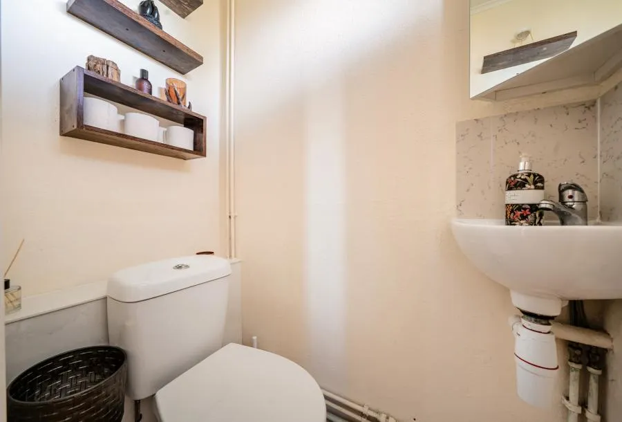 Wessex Drive, Cheltenham, GL52, photo 12