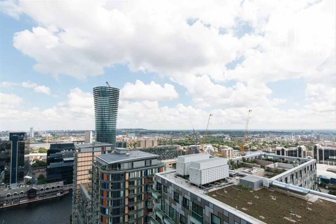 Lincoln Plaza, Canary Wharf, photo 2
