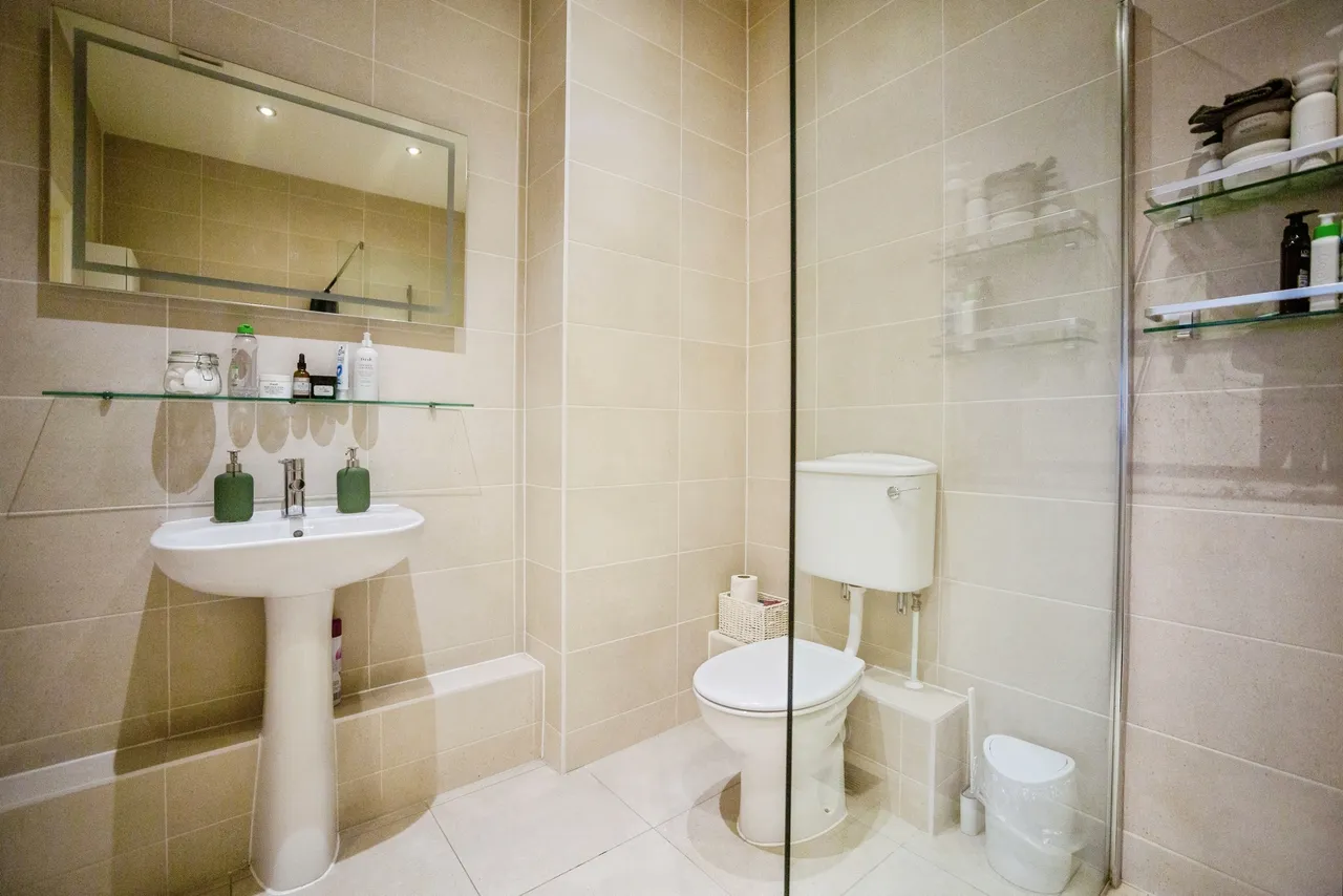 4 Sayers Way, Erith, photo 12
