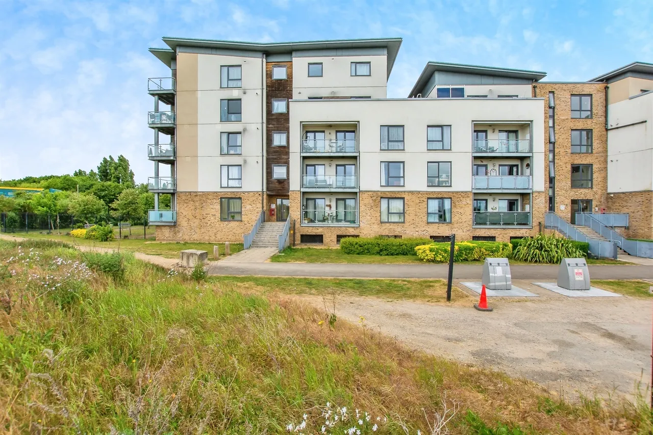 Hammonds Drive, PETERBOROUGH, photo 8