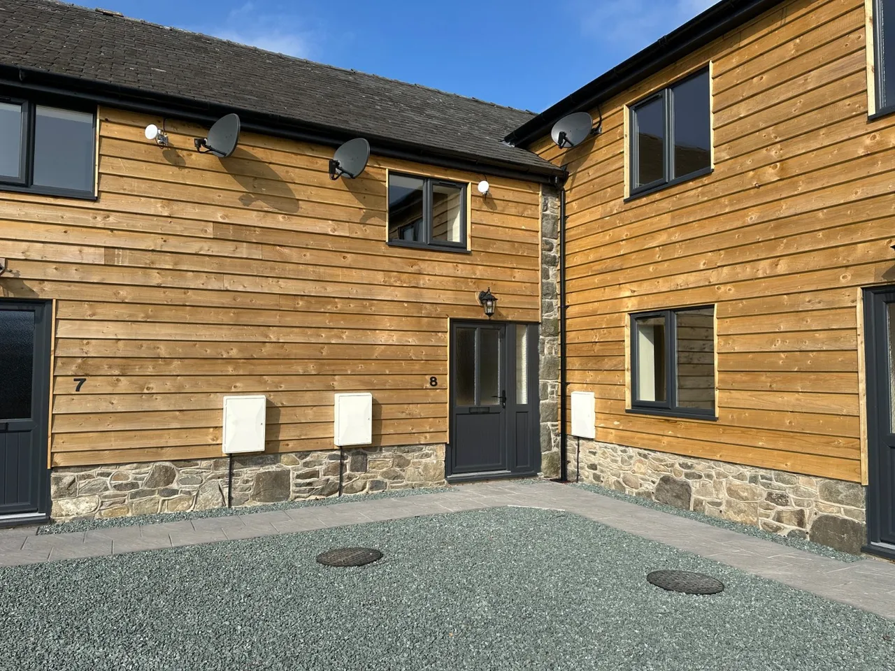 Clatter, Caersws, photo 2