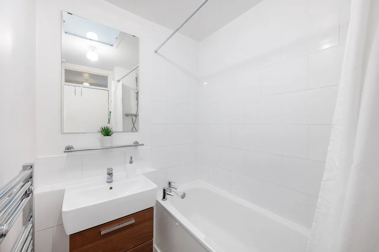 Turenne Close, Wandsworth, SW18, photo 8