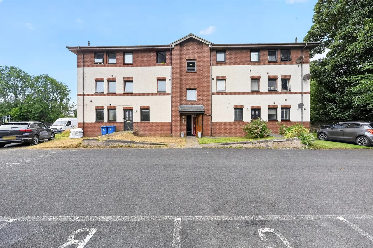 2 bed flat for sale — Castle Keep Gardens, Stanecastle, Irvine