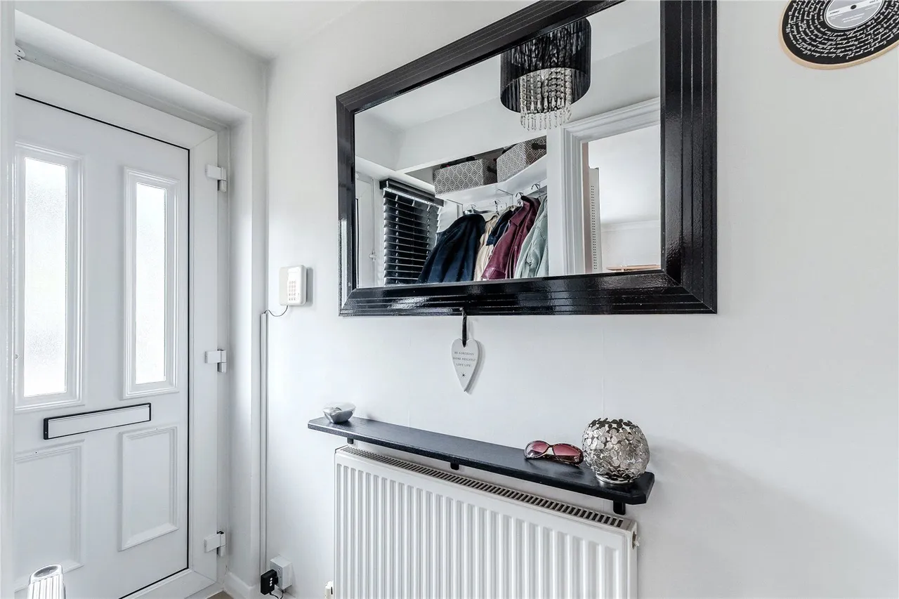 West Lea Crescent, Yeadon, LS19, photo 15