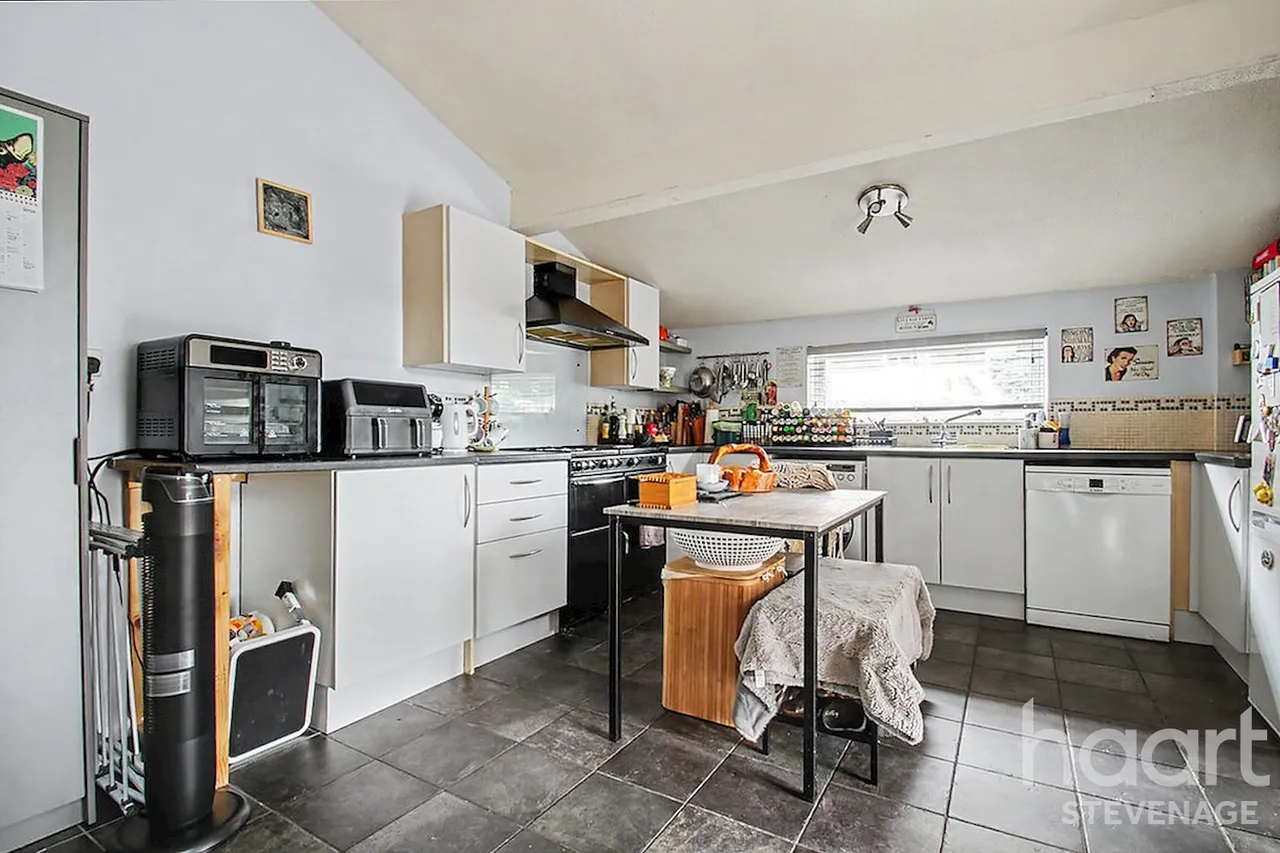 Kimbolton Crescent, Stevenage, SG2, photo 3
