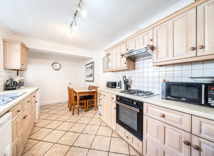 Third Cross Road, Twickenham, TW2, photo 4