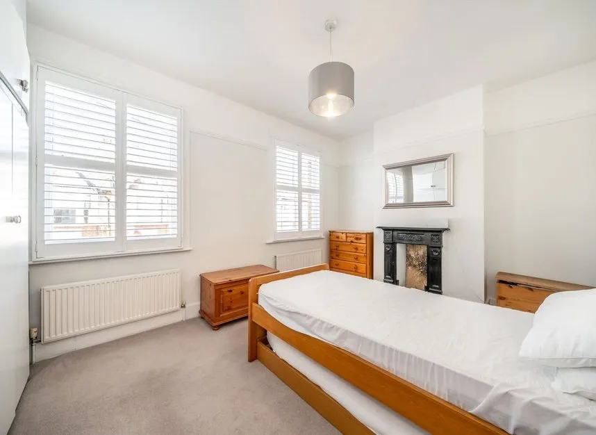 Third Cross Road, Twickenham, TW2, photo 6