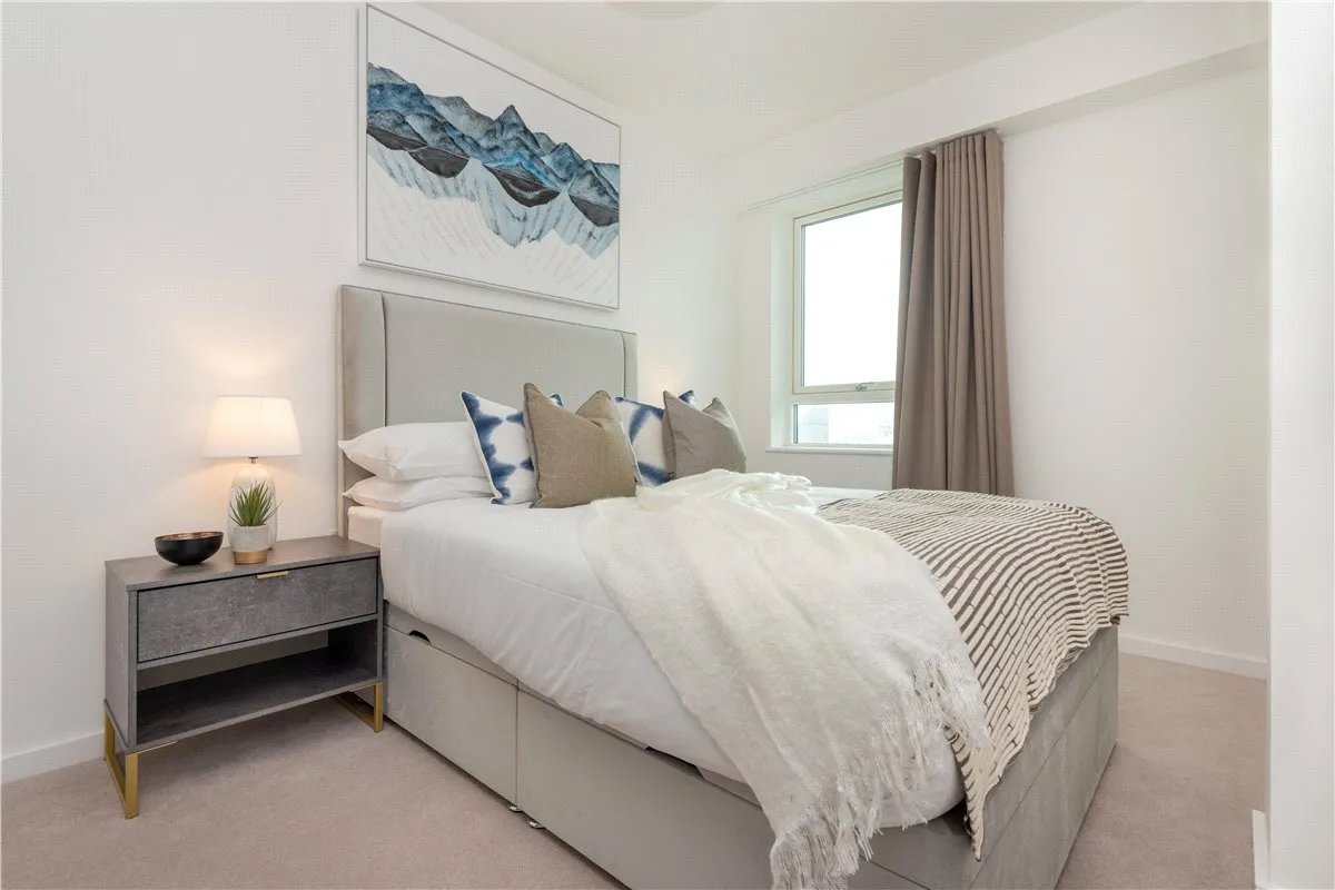 Heartwell Avenue, London, E16, photo 6