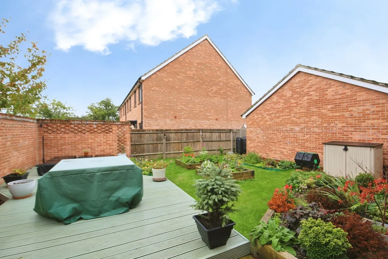 Jackson Avenue, Sawtry, PE28, photo 8