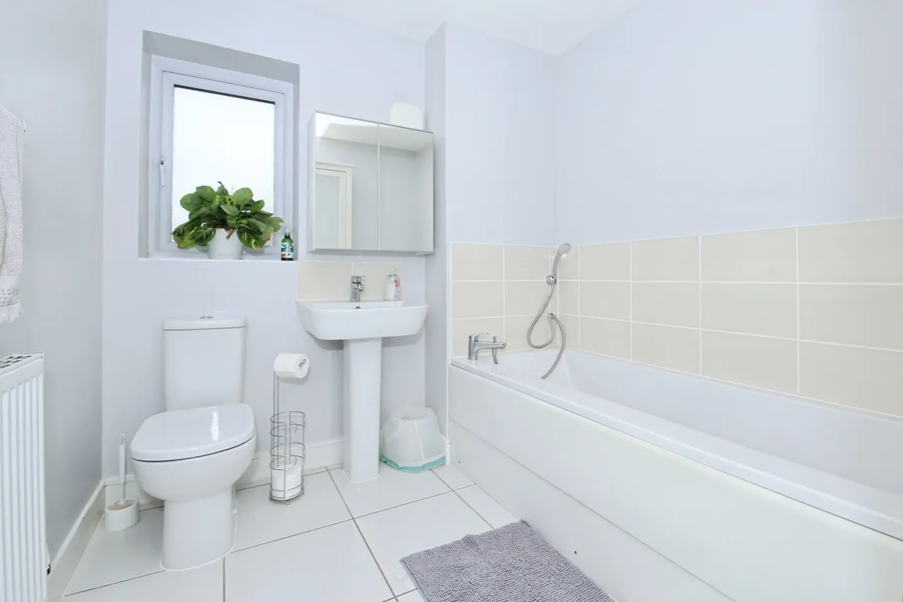 Jackson Avenue, Sawtry, PE28, photo 14