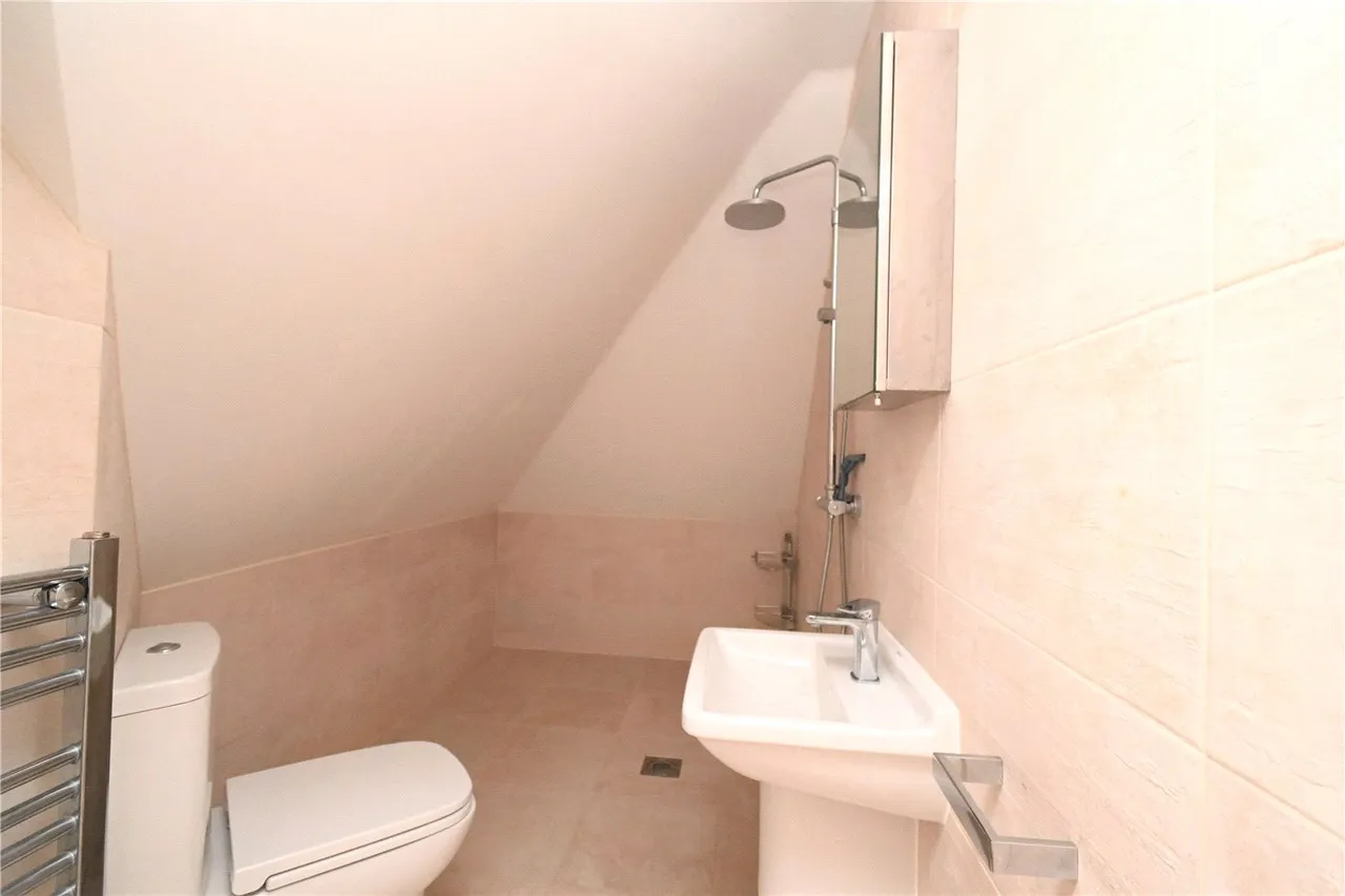 Edison Place, 18 Winchester Road, Basingstoke, Hampshire, RG21, photo 5