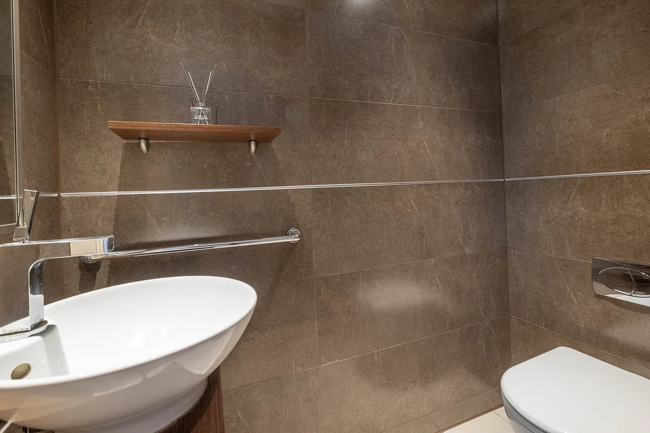 The Downs, London, SW20, photo 10