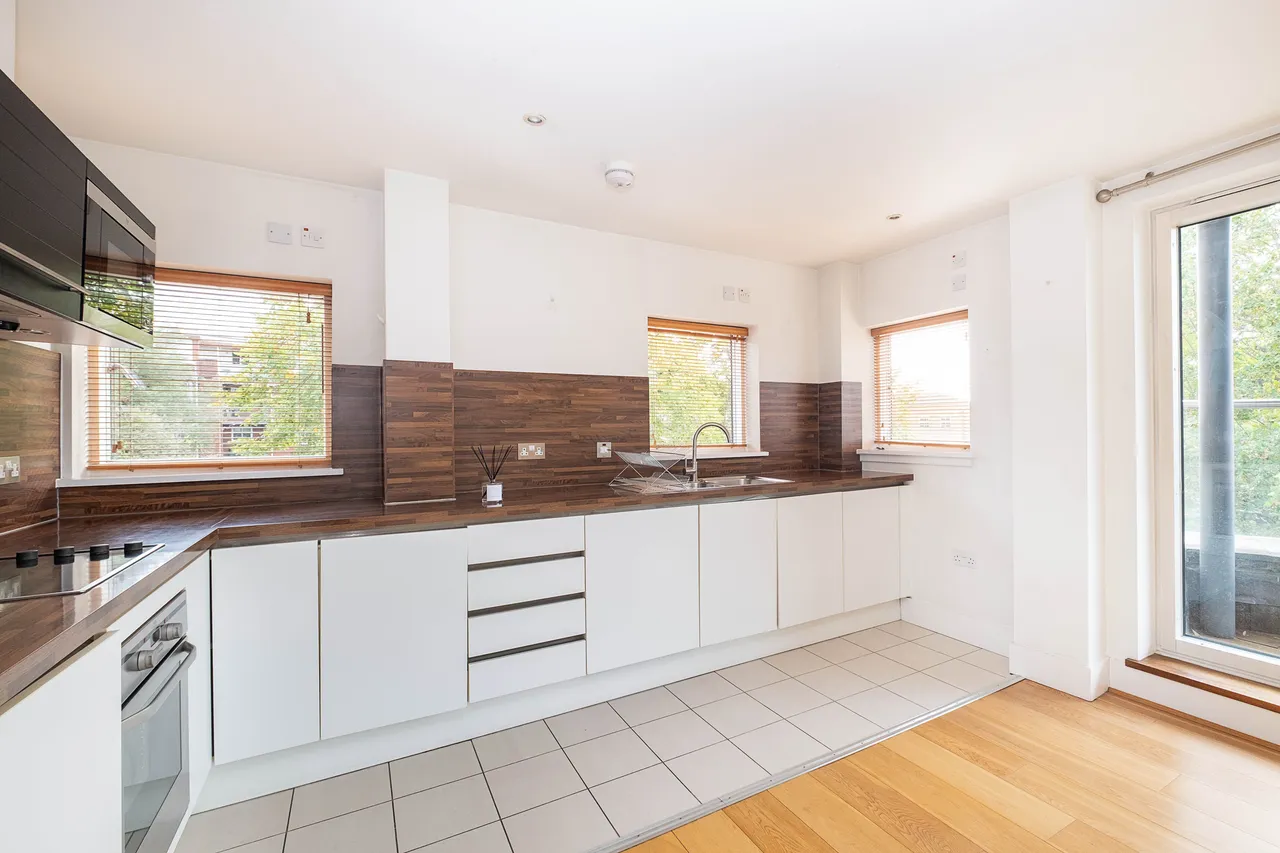 The Downs, London, SW20, photo 14