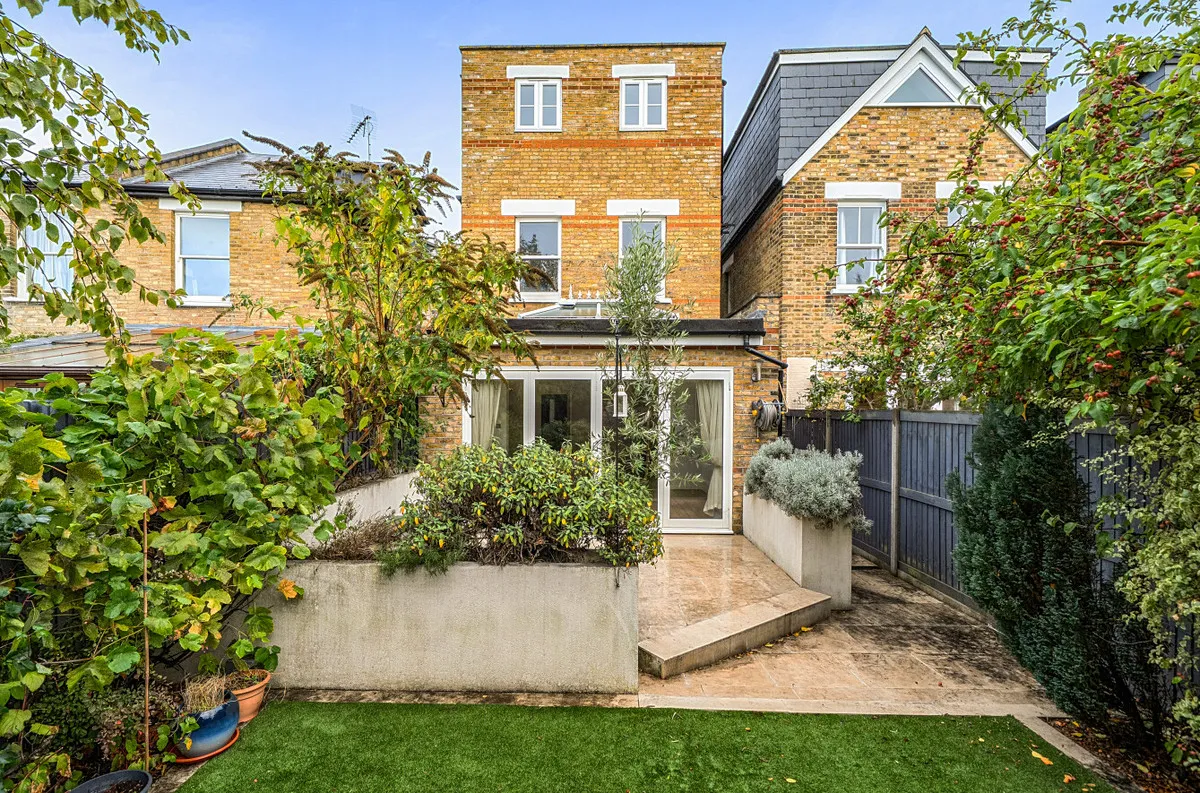 Canbury Avenue, London, KT2, photo 18