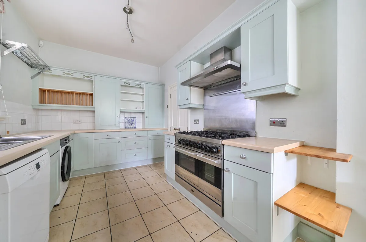 Canbury Avenue, London, KT2, photo 6