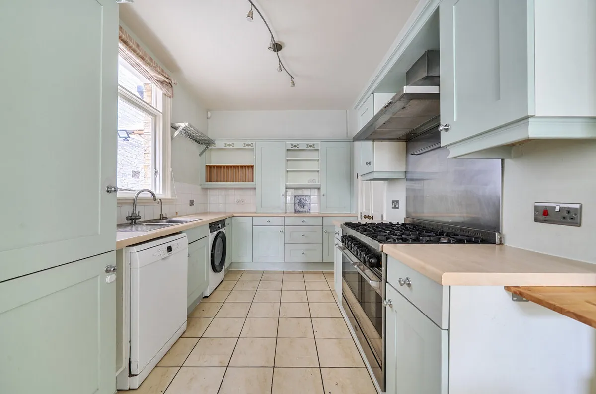 Canbury Avenue, London, KT2, photo 5