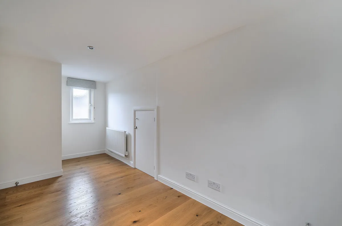 Canbury Avenue, London, KT2, photo 16