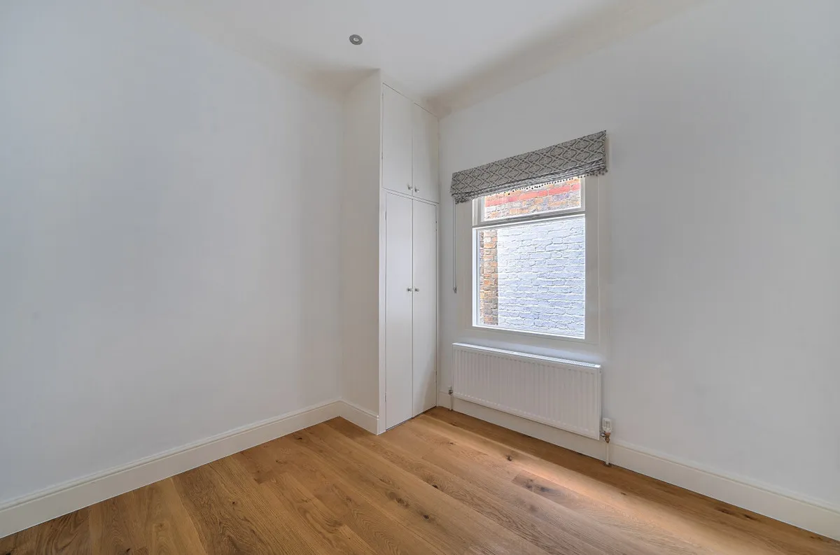 Canbury Avenue, London, KT2, photo 15