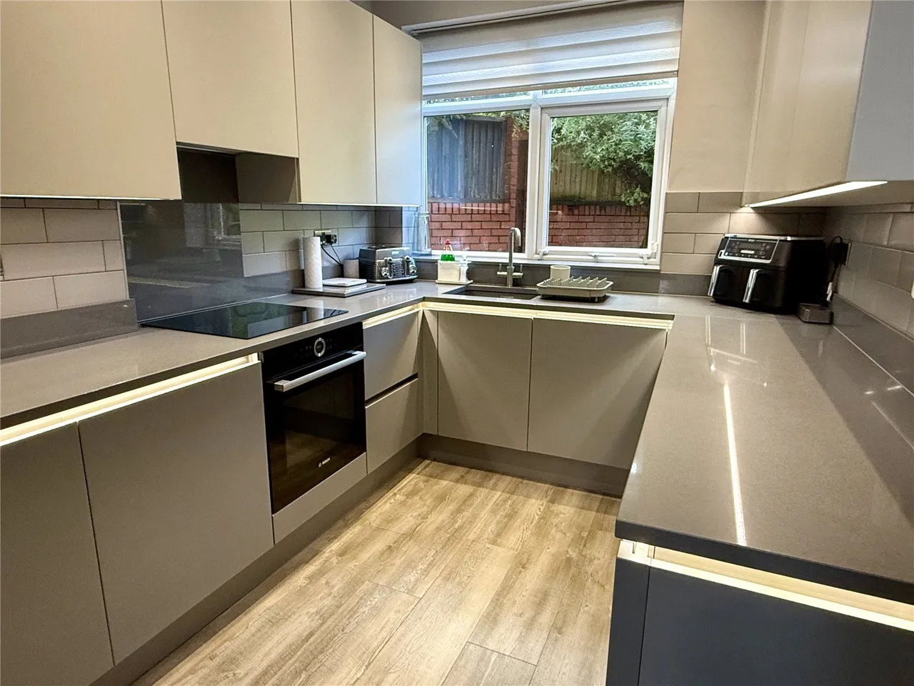 Hunt Lane, Chadderton, OL9, photo 5