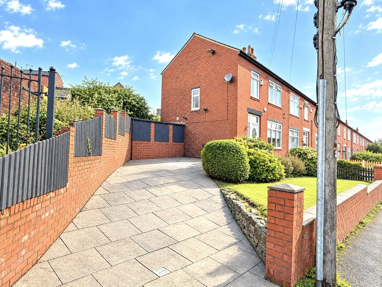 Hunt Lane, Chadderton, OL9, photo 2