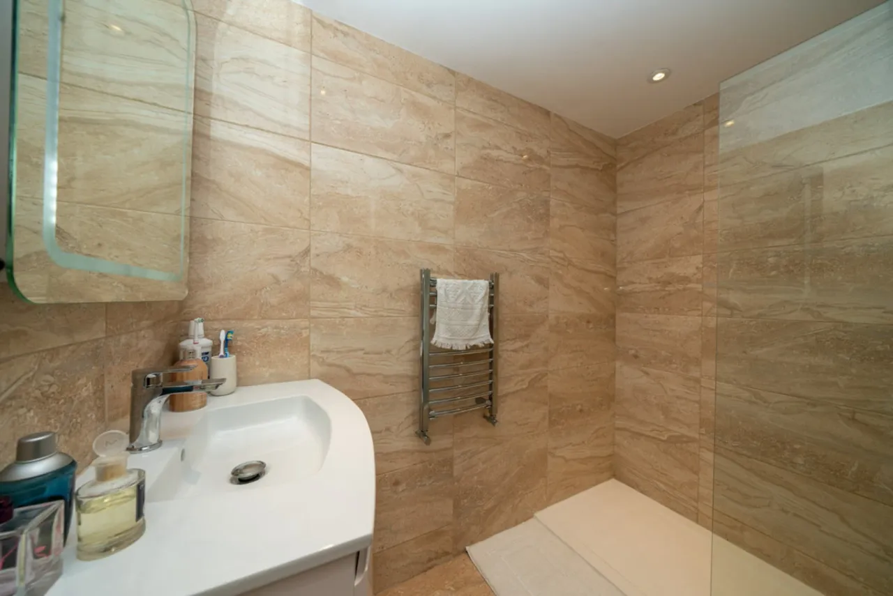 Glenview Road, Boxmoor, HP1, photo 15
