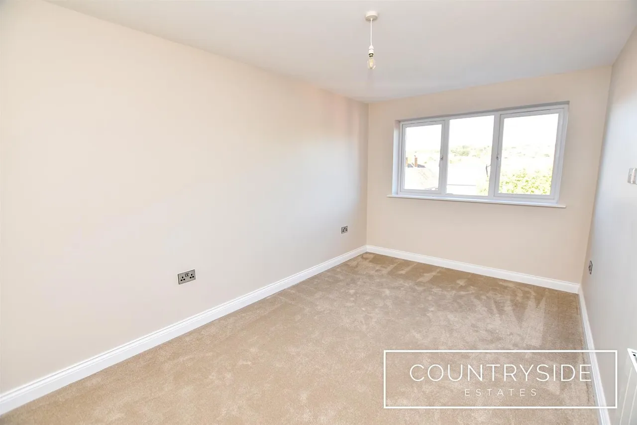 High Road, Benfleet, photo 7