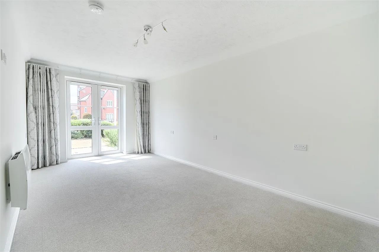 Water Lane, Towcester, NN12, photo 9
