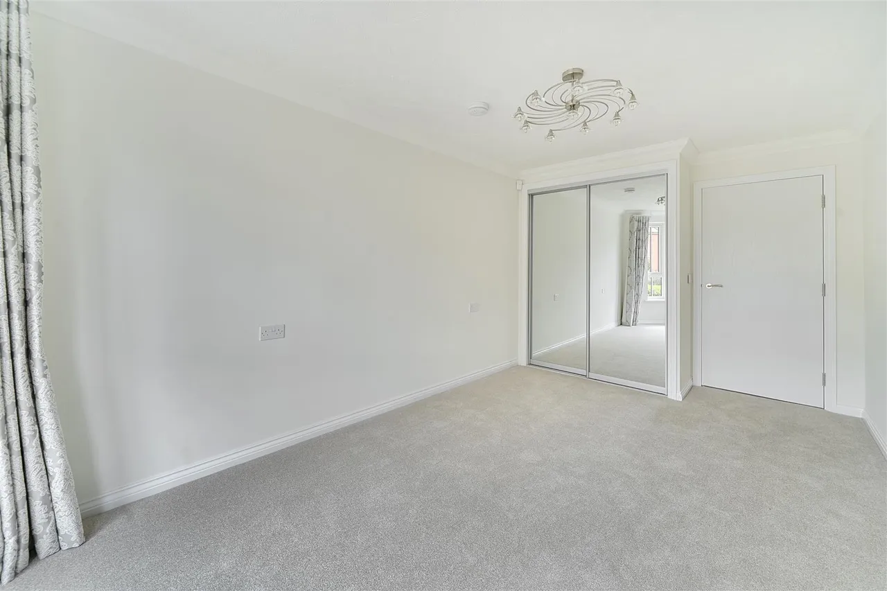 Water Lane, Towcester, NN12, photo 7