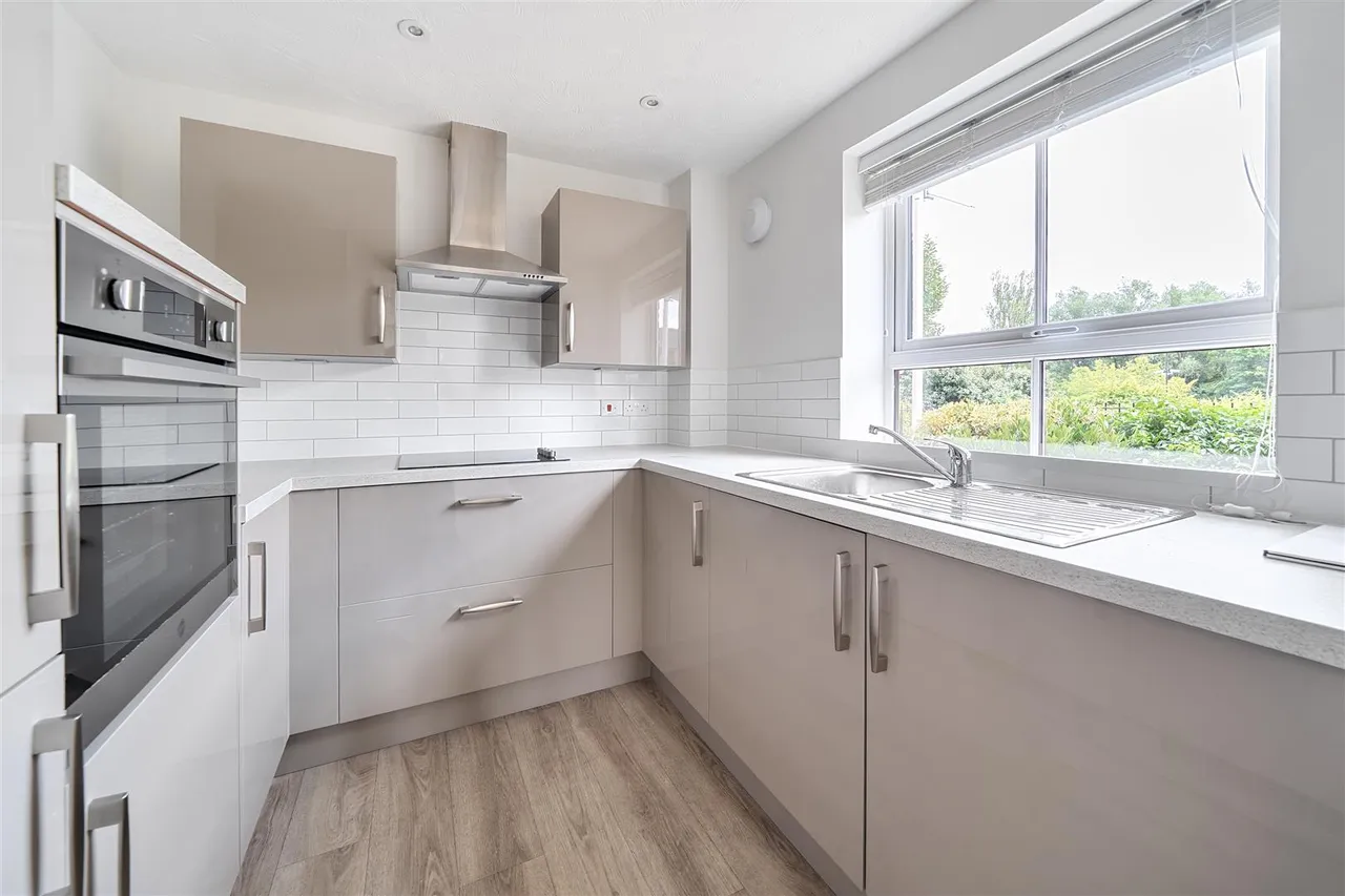 Water Lane, Towcester, NN12, photo 5