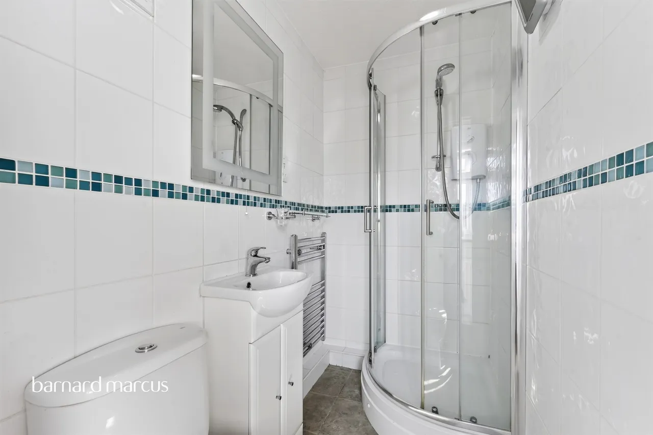 Knolls Close, Worcester Park, KT4, photo 19