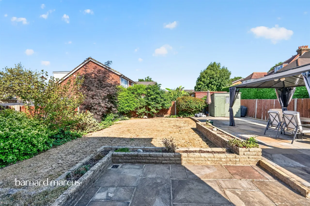 Knolls Close, Worcester Park, KT4, photo 4