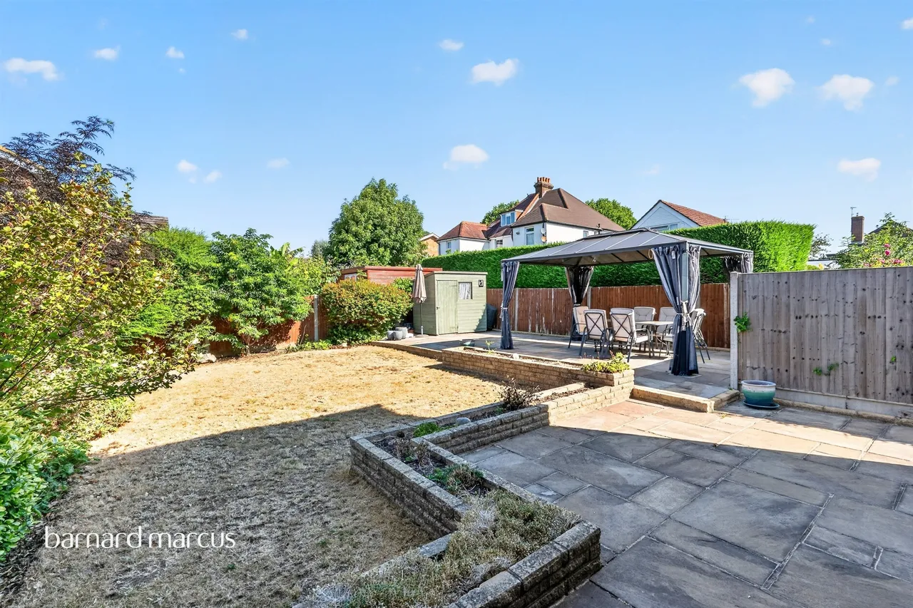 Knolls Close, Worcester Park, KT4, photo 3