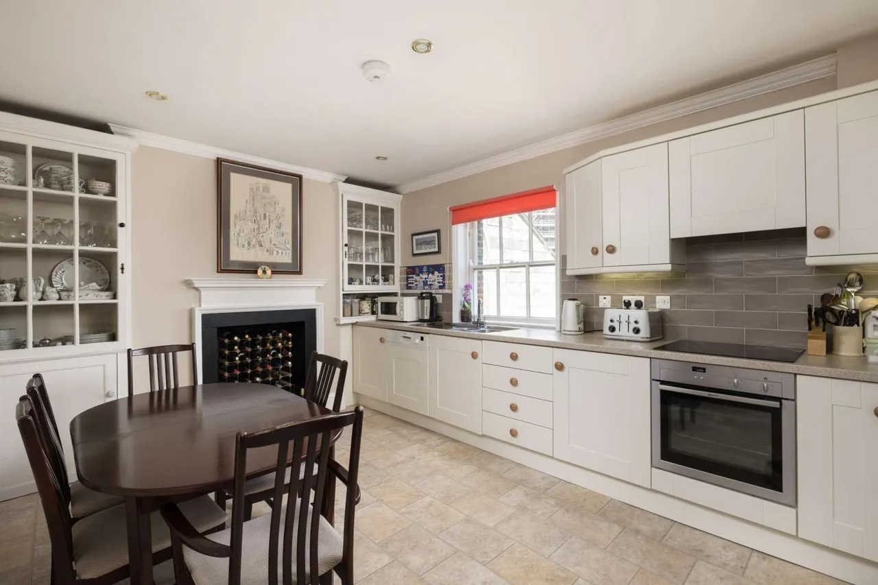 Minster Yard, York, YO1 7HH, photo 5