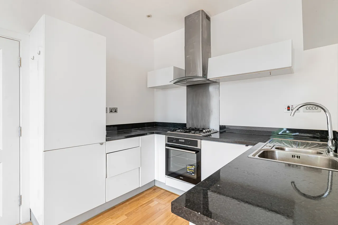East Arbour Street, Stepney Green, E1, photo 3