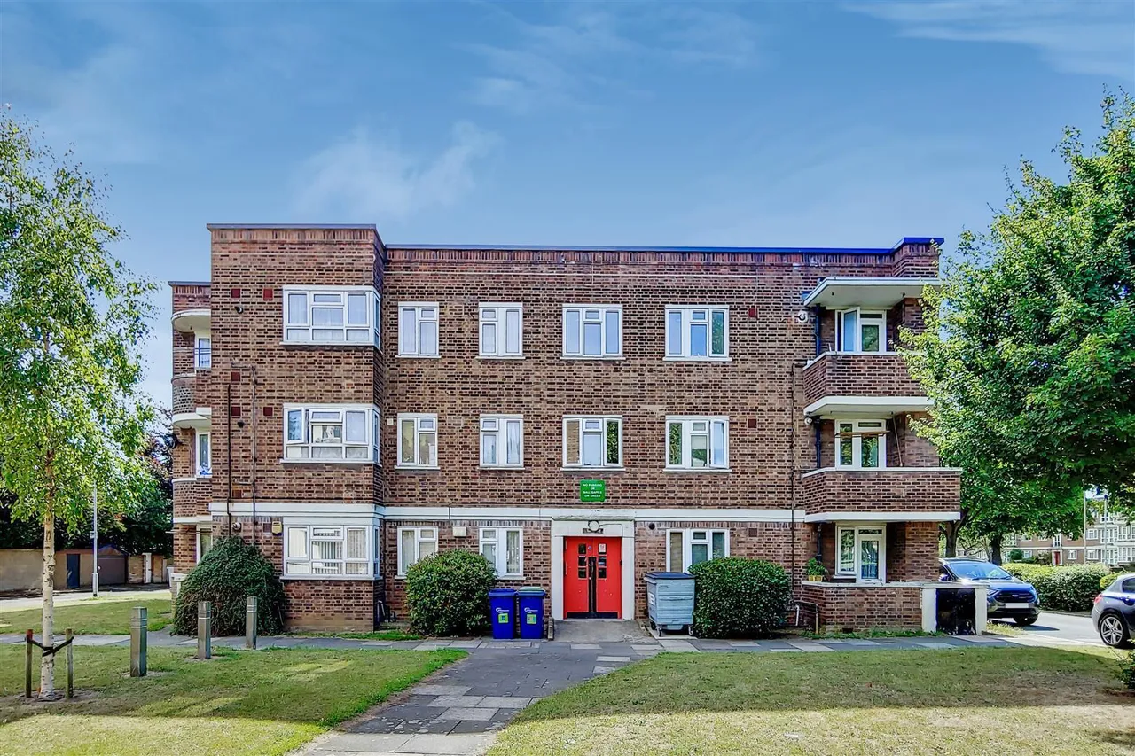 Barking, IG11, photo 9