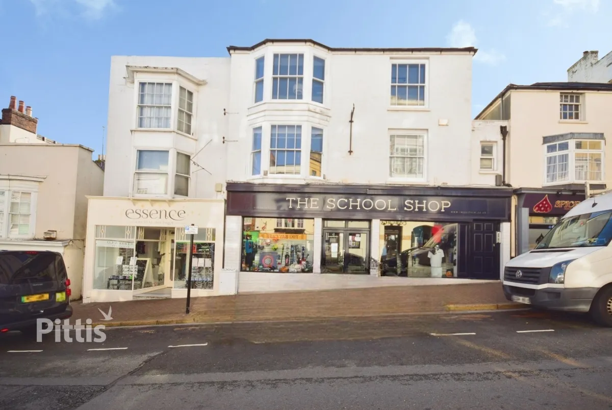 2 bed flat to rent, Union Street, Ryde, PO33