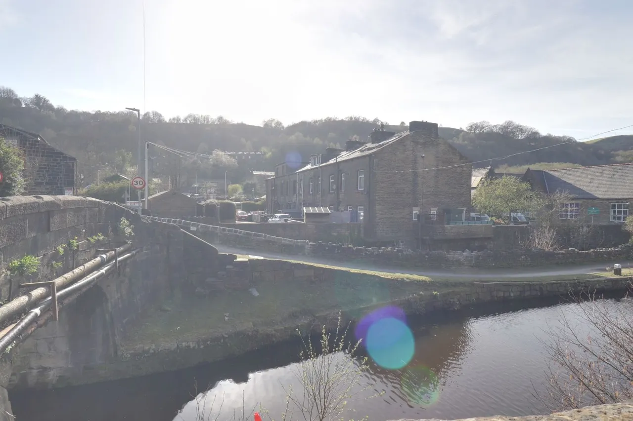 3 bed house for sale, Industry Street, Todmorden, OL14