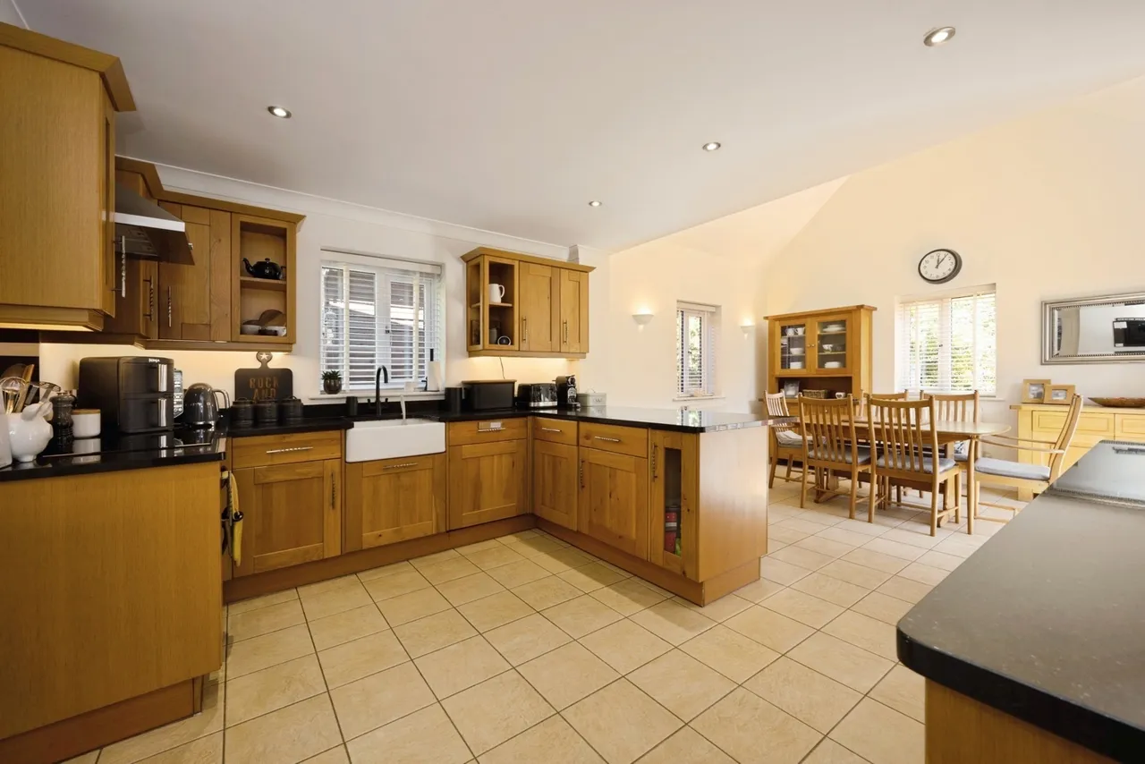 Church End, Thurleigh, Bedford, Bedfordshire, MK44, photo 2