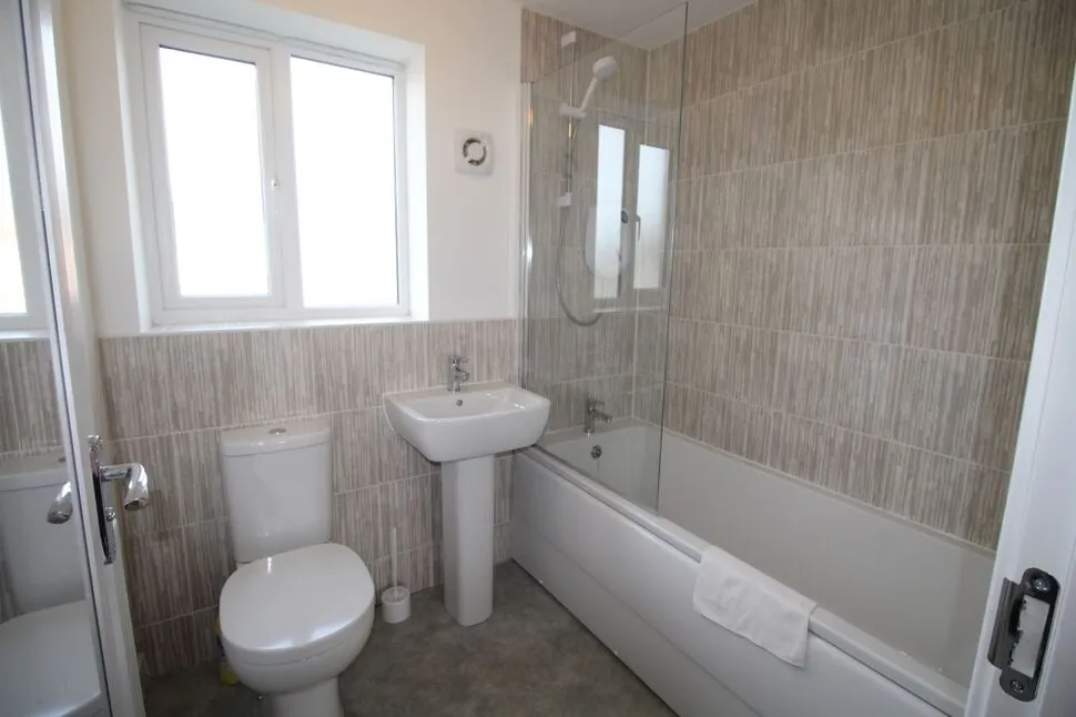 Henton Row, Nottingham, NG7, photo 7