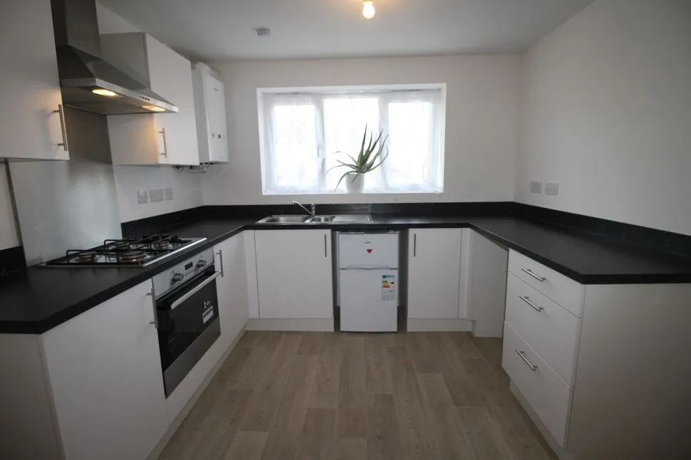 Henton Row, Nottingham, NG7, photo 12