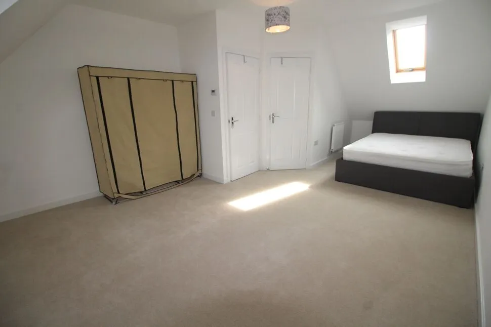 Henton Row, Nottingham, NG7, photo 8