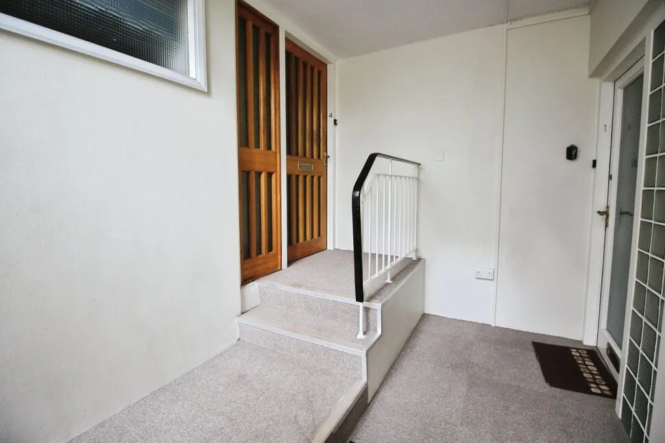 Bocking Lane, Sheffield, South Yorkshire, S8, photo 3