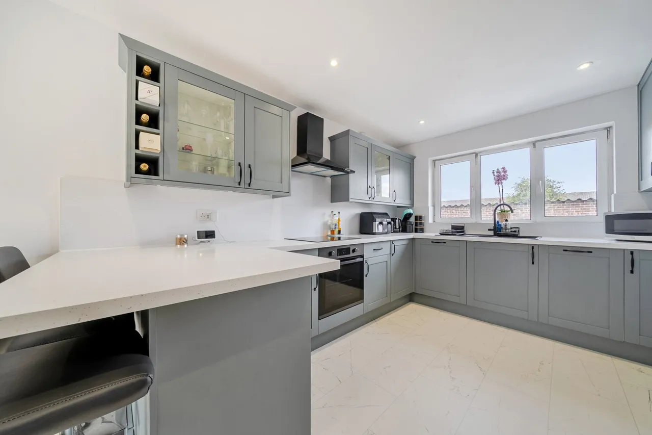 Conifer Way, Kent, BR8, photo 2