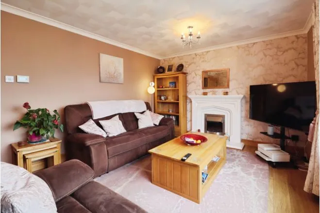 Kensington Drive, Porth, photo 4
