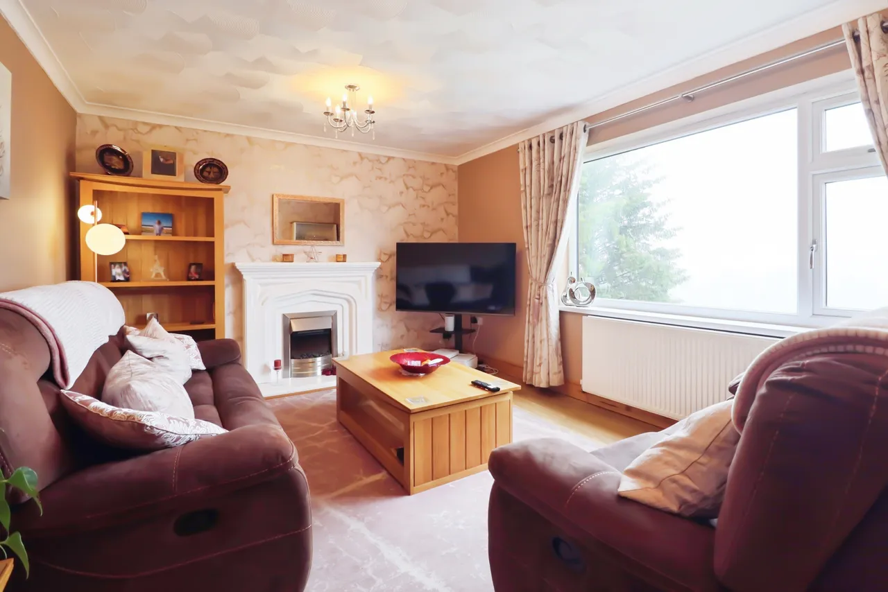 Kensington Drive, Porth, photo 7
