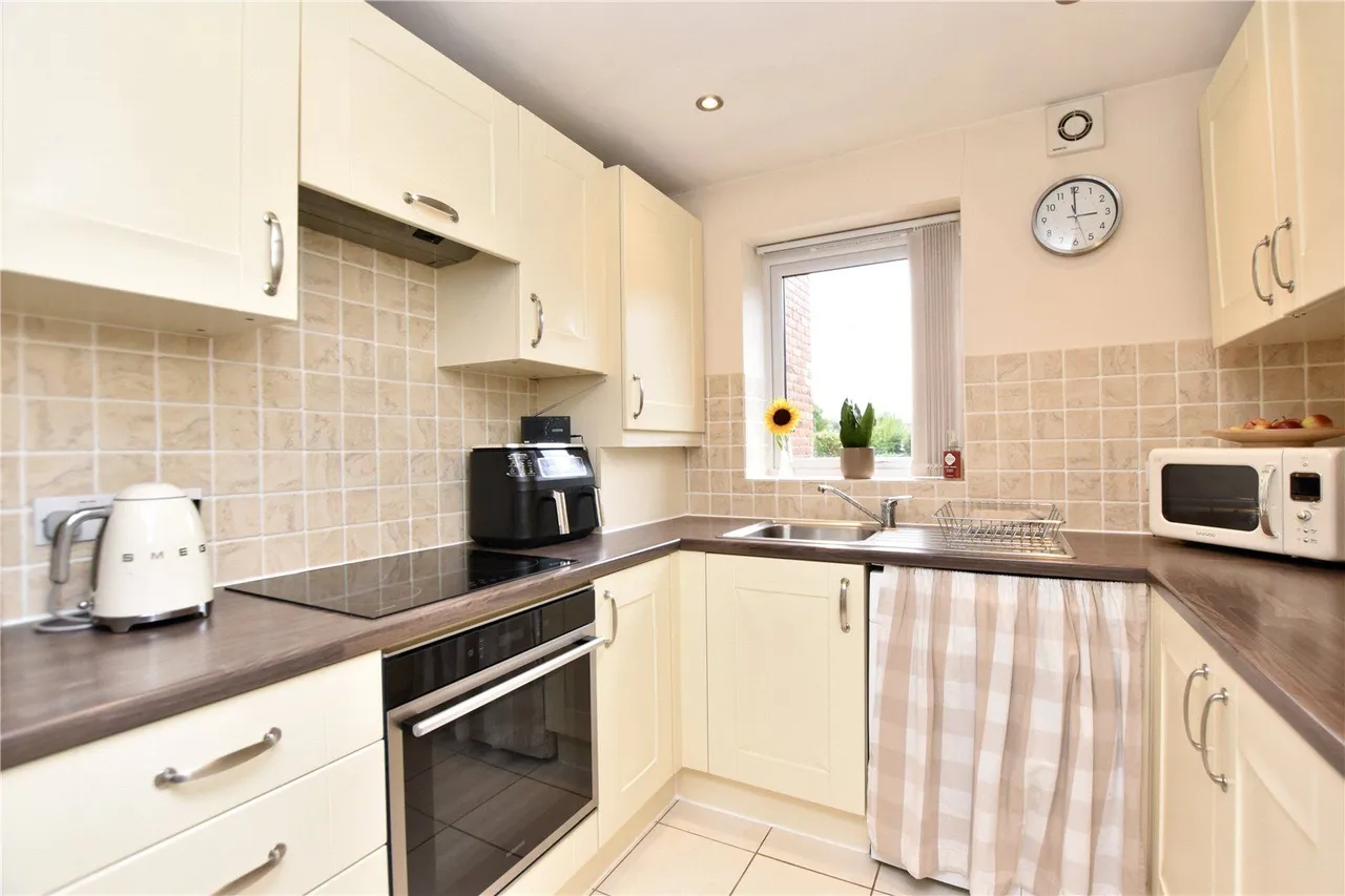 James William Street, Littleborough, OL15, photo 6