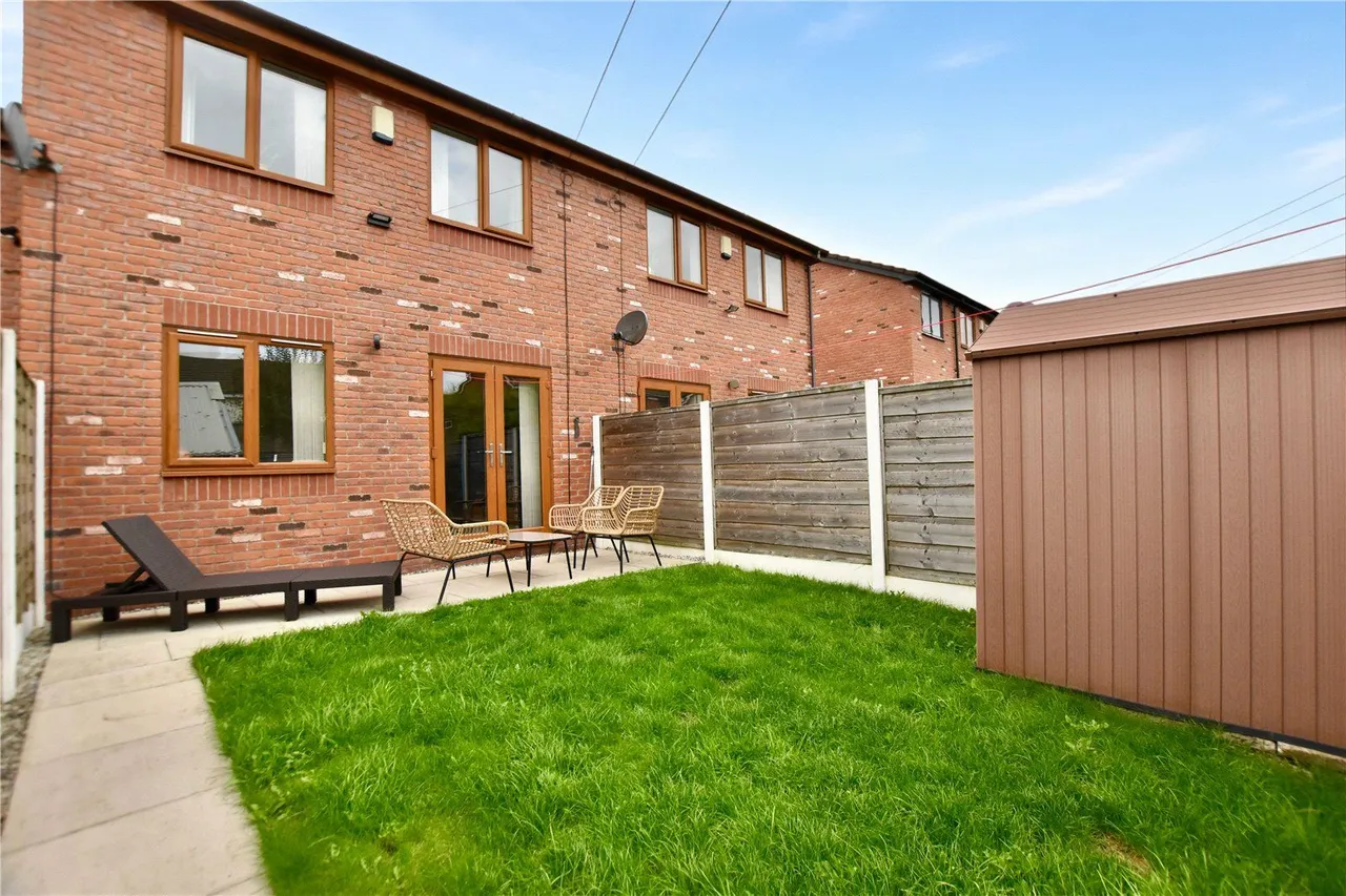 James William Street, Littleborough, OL15, photo 15