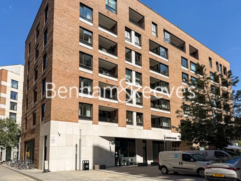 3 bed flat to rent, Cremer Street, Shoreditch, E2