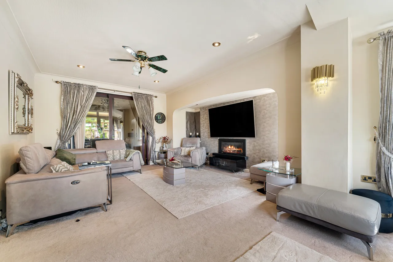 Werneth Road, Woodley, SK6, photo 19