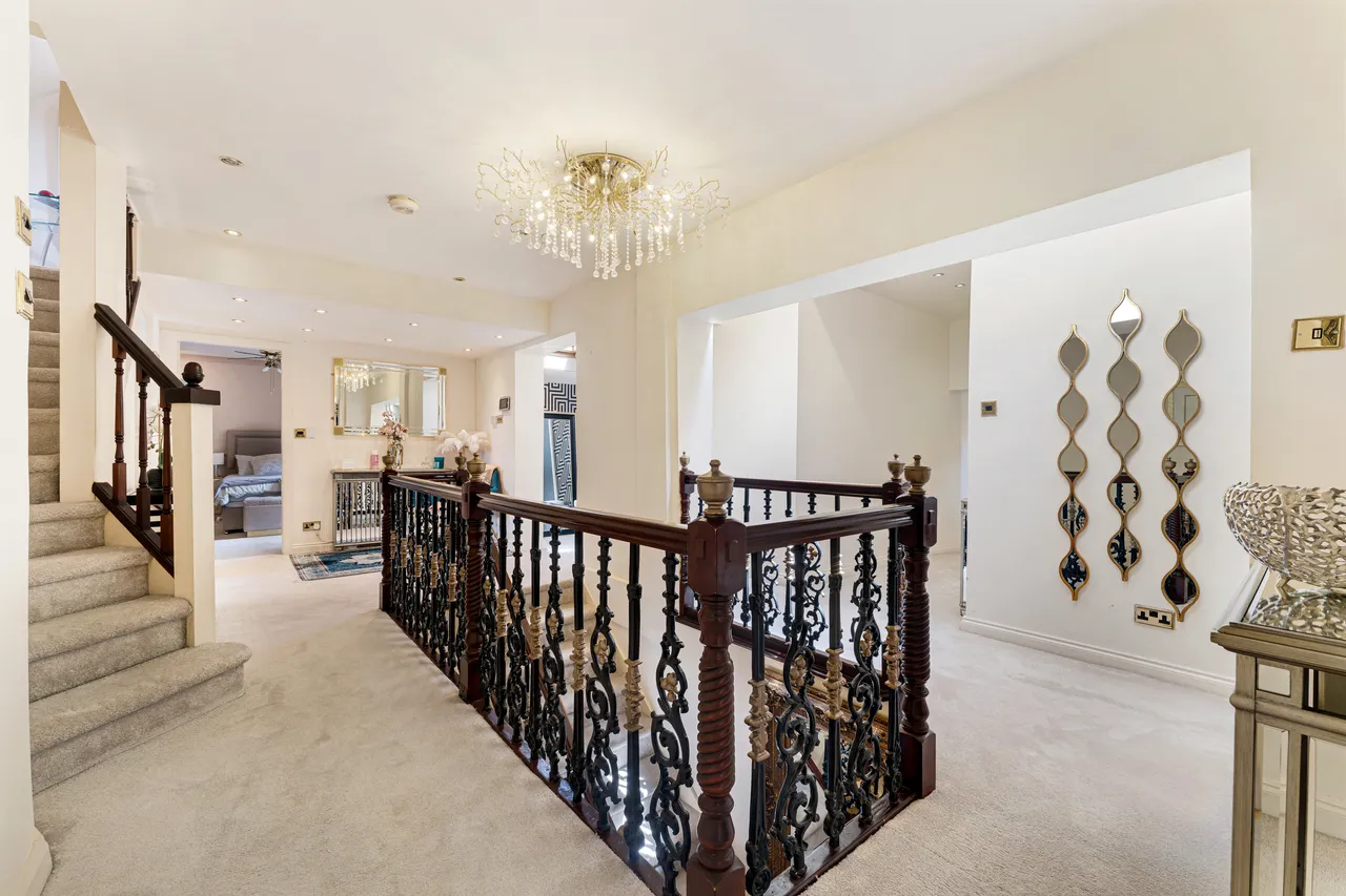 Werneth Road, Woodley, SK6, photo 27